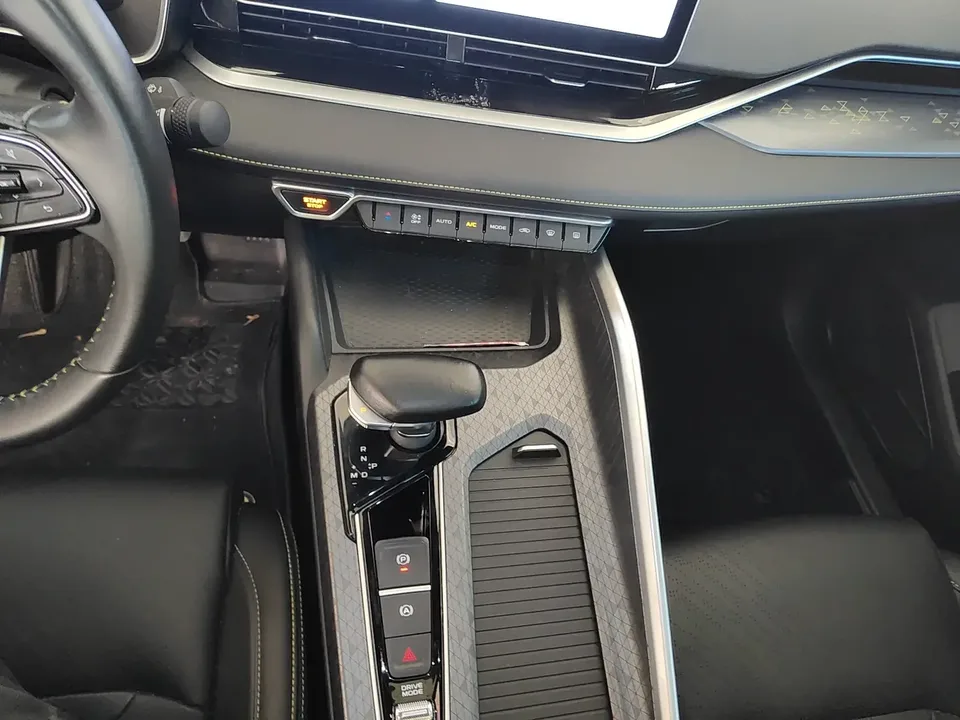 Geely Preface Xing Rui 2023 1.5T Kunlun Edition 2024 — thumbnail 4