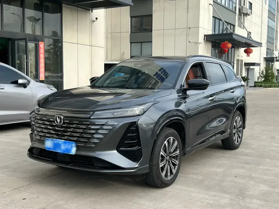 Changan CS75PLUS Changan CS75 PLUS 2025 Third Generation Champion Edition 1.5T Automatic Elite 2025 — photo 1, buy with delivery to Moscow