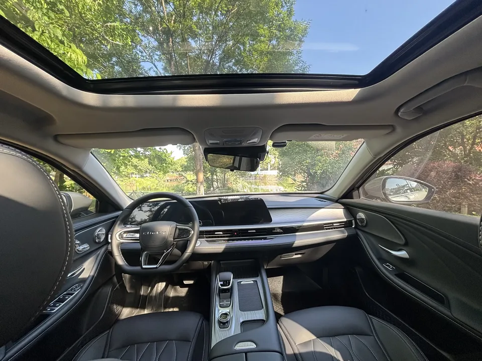 Chery Arrizo 8 Arrizo 8 2024 1.6TGDI DCT Intelligence 2024 — thumbnail 3
