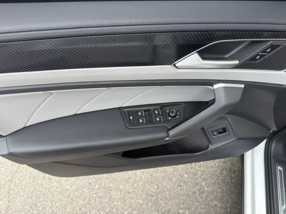 Volkswagen Tayron Tanyue 2023 280TSI 2WD Luxury Plus Advanced Edition 2022 — thumbnail 3
