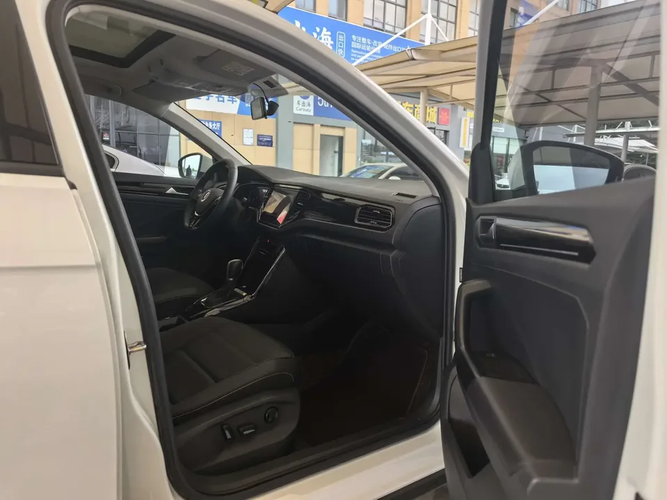 Volkswagen T-Roc TANG 2022 280TSI DSG 2WD Elite PLUS 2022 — thumbnail 4