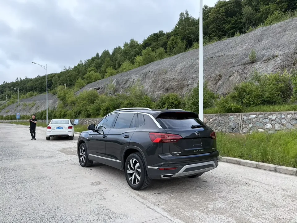 Volkswagen Tayron Tanyue 2022 280TSI 2WD Luxury Smart Edition 2022 — thumbnail 2