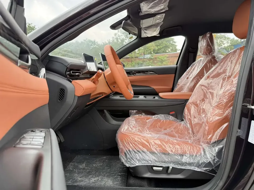 Wuling Starlight PHEV Wuling Starlight PHEV 2025 150km Intelligent Advanced 2026 — thumbnail 3
