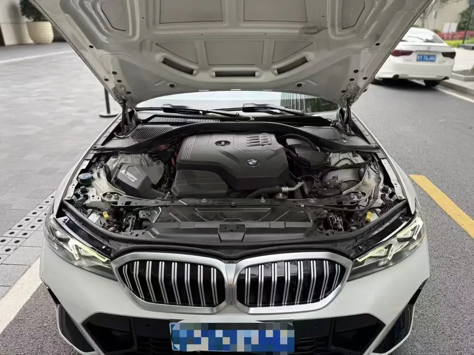 BMW 3 Series BMW 3 Series 2023 320Li M Sport Package 2022 — thumbnail 4
