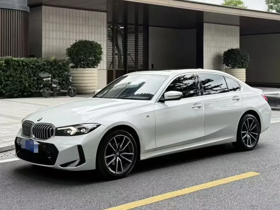 BMW 3 Series BMW 3 Series 2023 320Li M Sport Package 2022 — фото 1, купить с доставкой в Москву
