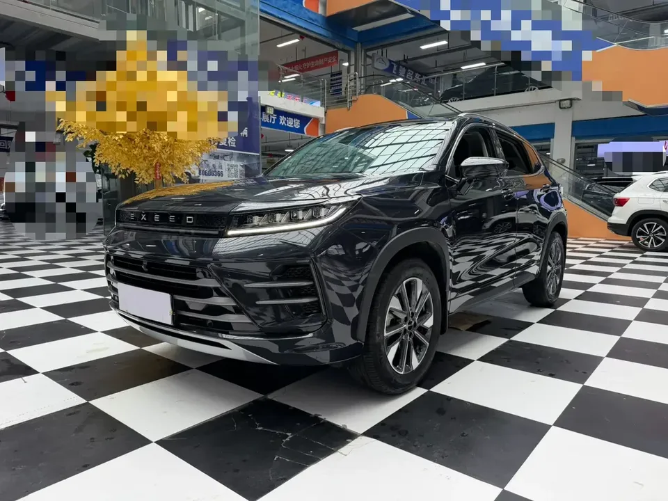 Exeed LX Chasing the stars 2022 Riding the Wind and Waves Edition 1.5T CVT Yufengxing Edition 2022 — photo 1, buy with delivery to Moscow