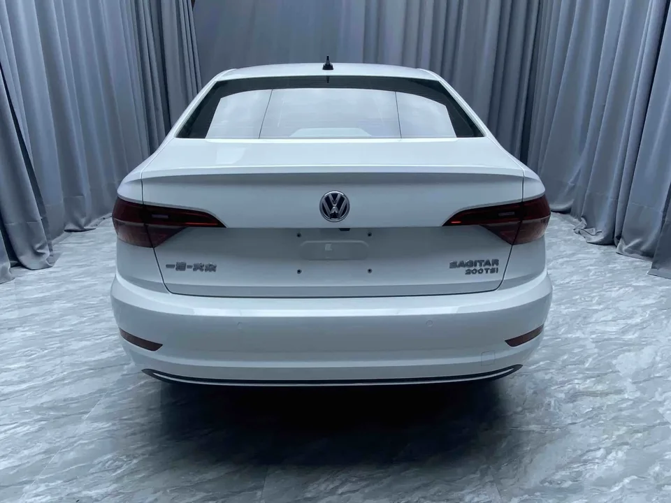 Volkswagen Sagitar Sagitar 2021 200TSI DSG Beyond Edition 2022 — thumbnail 2