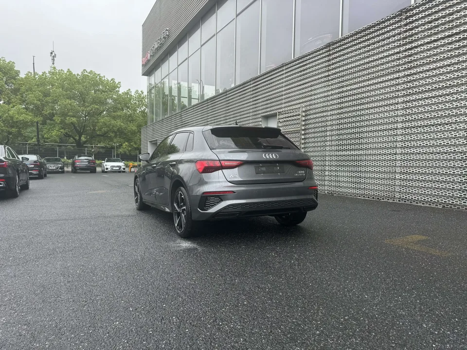 Audi A3 Audi A3 2022 Sportback 35 TFSI Stylish and sporty 2022 — thumbnail 5