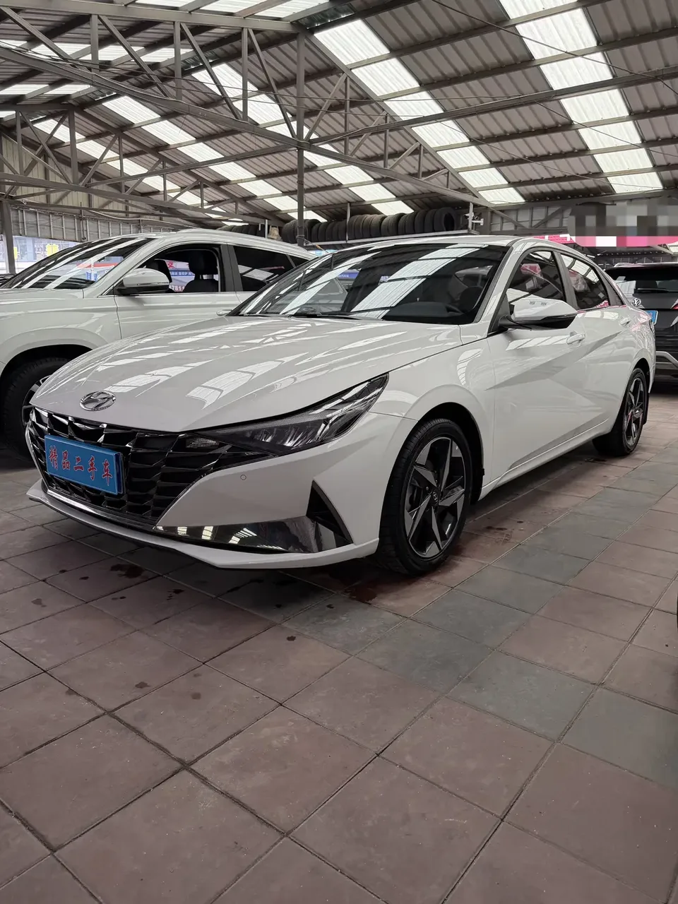 Hyundai Elantra Elantra 2022 1.5L CVT LUX Premium Edition 2022 — photo 1, buy with delivery to Moscow