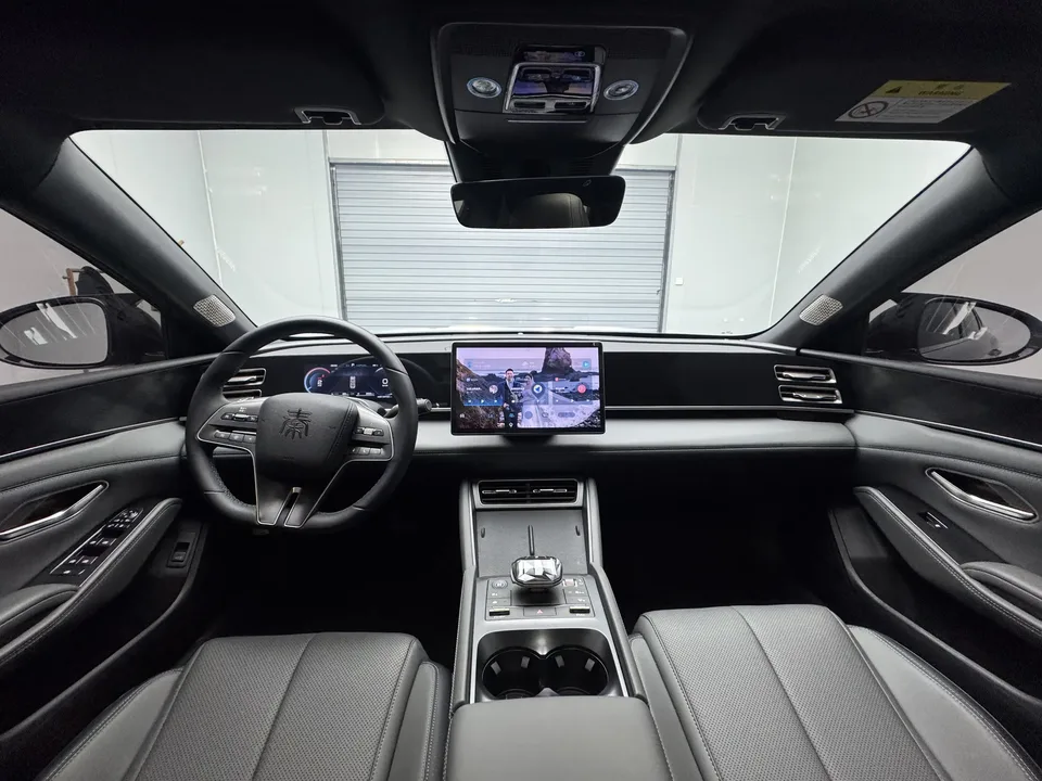 BYD Qin L DM Qin L DM 2024 DM-i 120KM Leading Type 2025 — thumbnail 4