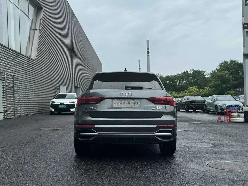 Audi Q3 Audi Q3 2022 35 TFSI Stylish Dynamic 2022 — thumbnail 2