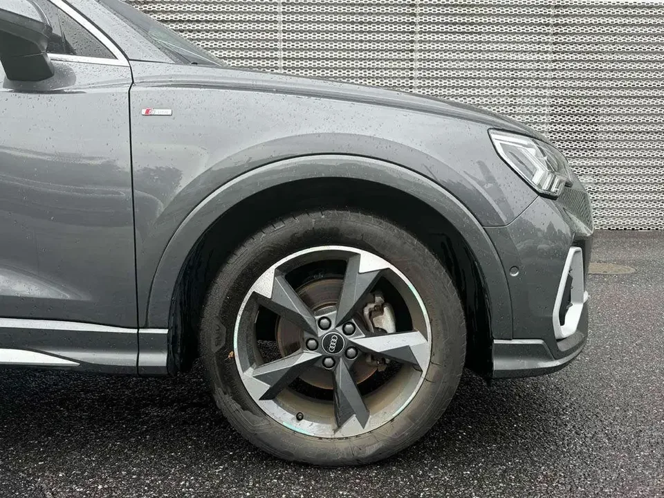 Audi Q3 Audi Q3 2022 35 TFSI Stylish Dynamic 2022 — thumbnail 3