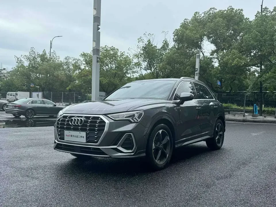 Audi Q3 Audi Q3 2022 35 TFSI Stylish Dynamic 2022 — photo 1, buy with delivery to Moscow