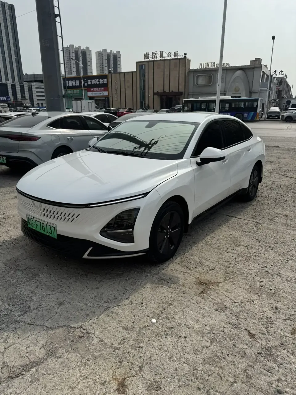 Wuling Starlight PHEV Wuling Starlight PHEV 2024 Co-creation Edition 150 Standard 2024 — photo 1, buy with delivery to Moscow