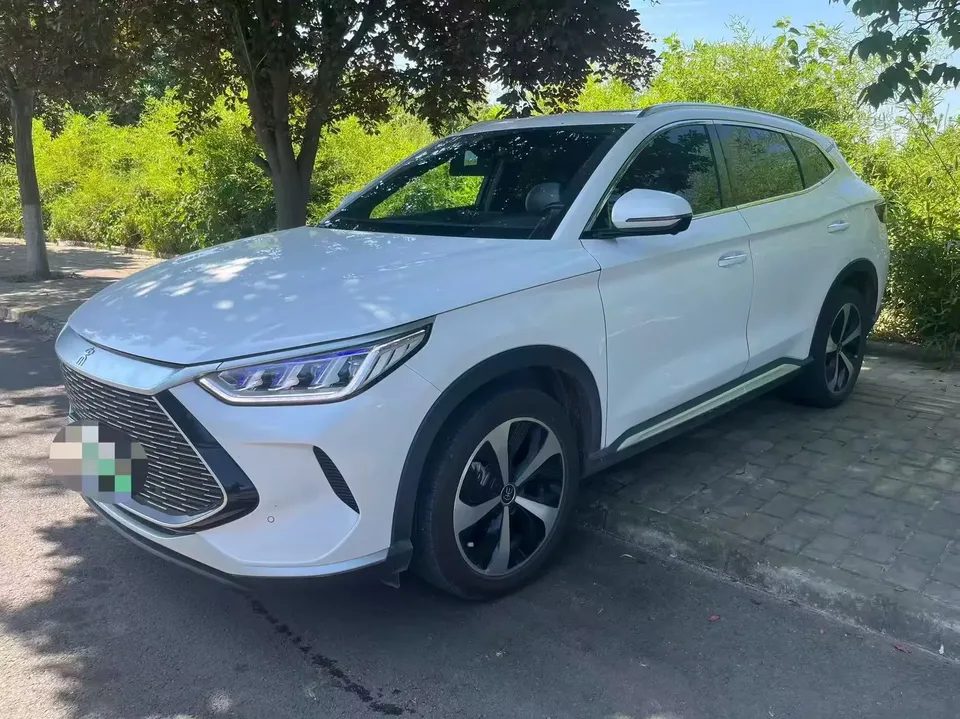 BYD Song PLUS DM Song PLUS DM 2021 DM-i 110KM 2WD Flagship 2023 — photo 1, buy with delivery to Moscow