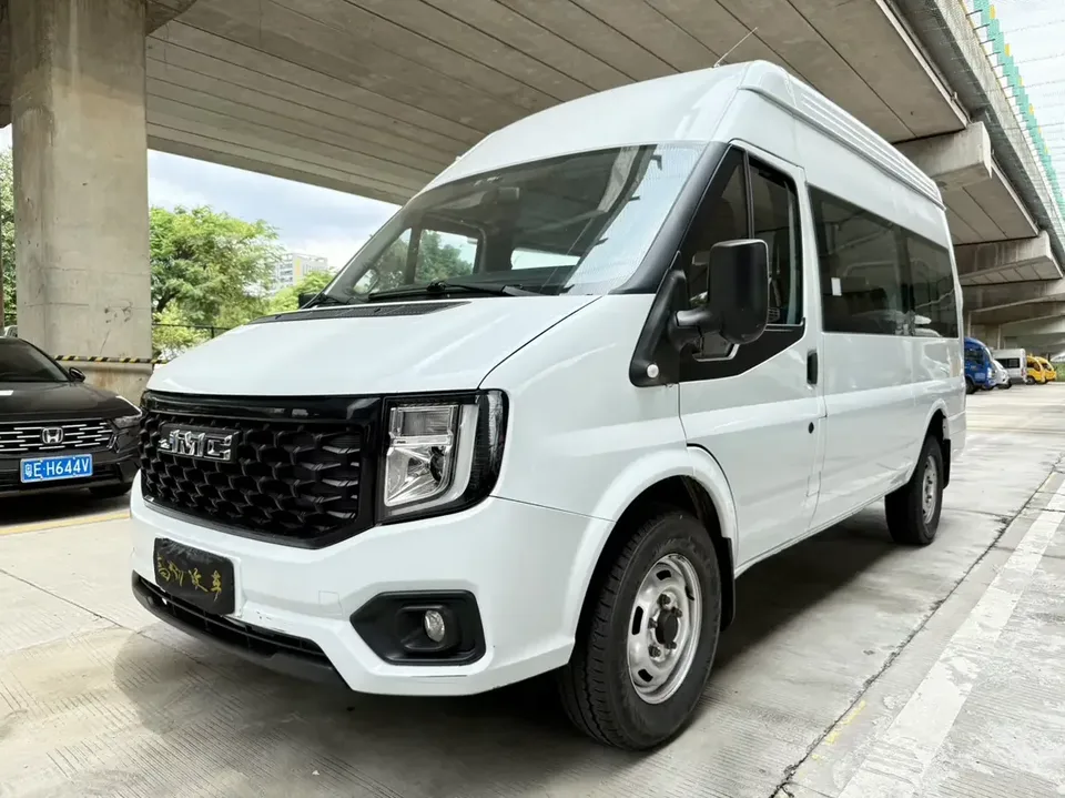 Jiangling Fushun Fushun 2023 2.0T manual diesel mid-axle mid-top commercial multi-purpose passenger car 6 seats 2024 — photo 1, buy with delivery to Moscow