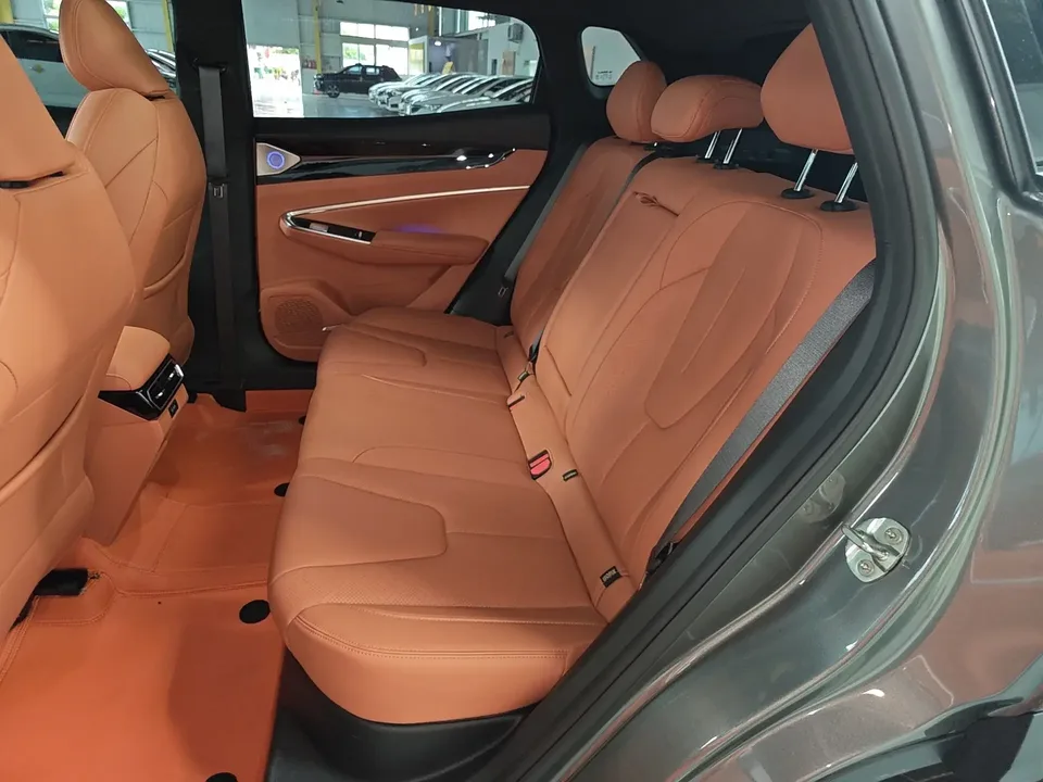 Geely Atlas Boyue 2026 1.5TD Love 2026 — thumbnail 3
