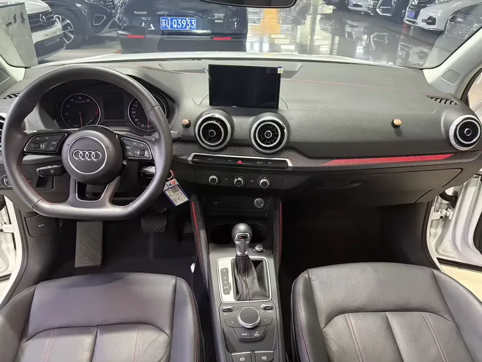 Audi Q2L Audi Q2L 2022 35 TFSI Progressive Dynamic 2023 — thumbnail 5