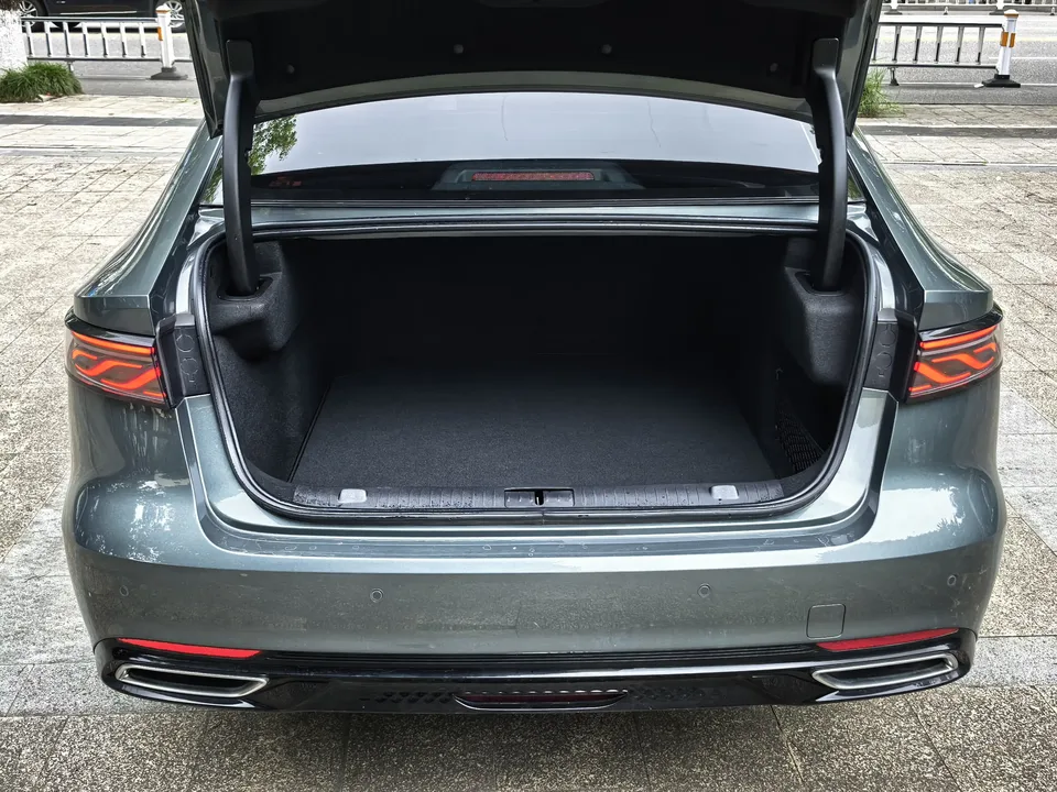 Chery Arrizo 8 PRO Arrizo 8 PRO 2025 1.6T DCT Luxury Model 2025 — thumbnail 5