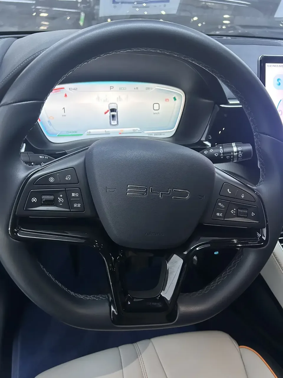 BYD Song PLUS DM Song PLUS DM 2024 DM-i Honor Edition 110KM Flagship 2024 — thumbnail 3