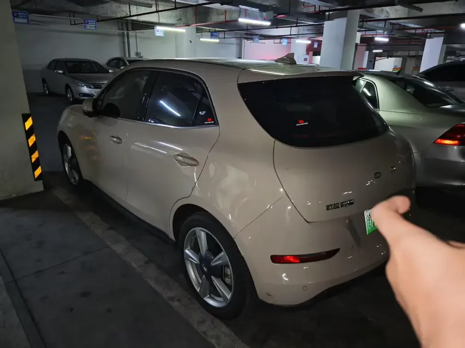 ORA Euler good cat Euler good cat 2023 401km standard endurance luxury lithium iron phosphate 2024 — thumbnail 3
