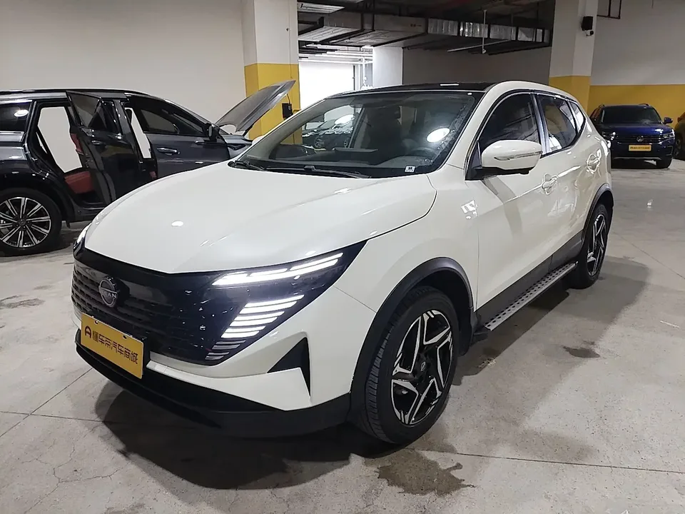 Nissan Qashqai Qashqai 2025 Honor 2.0L CVT XV+ Leading Edition 2025 — photo 1, buy with delivery to Moscow
