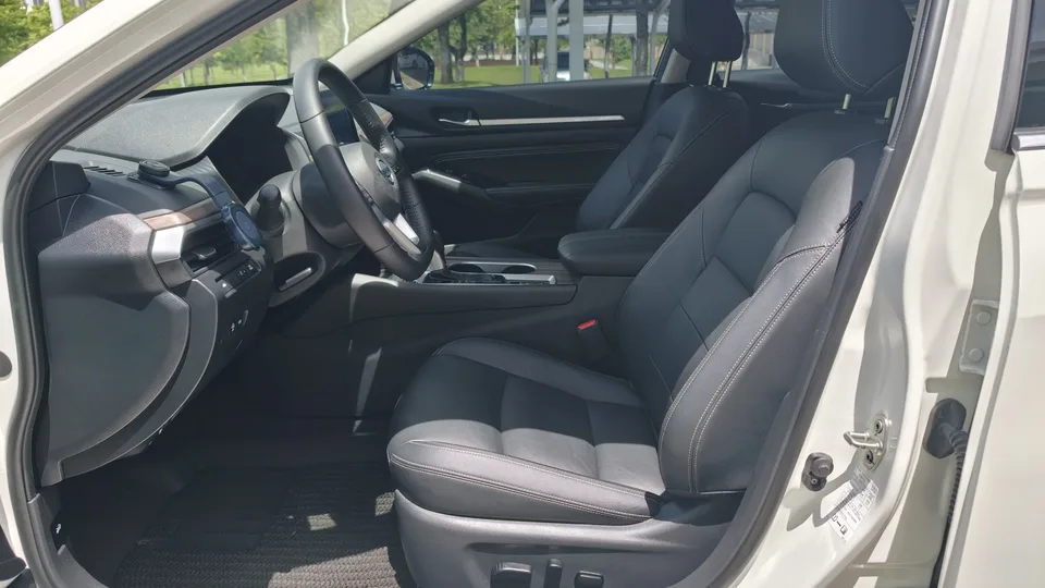 Nissan Altima Sound of nature 2021 2.0L XL Comfort Edition 2022 — thumbnail 4
