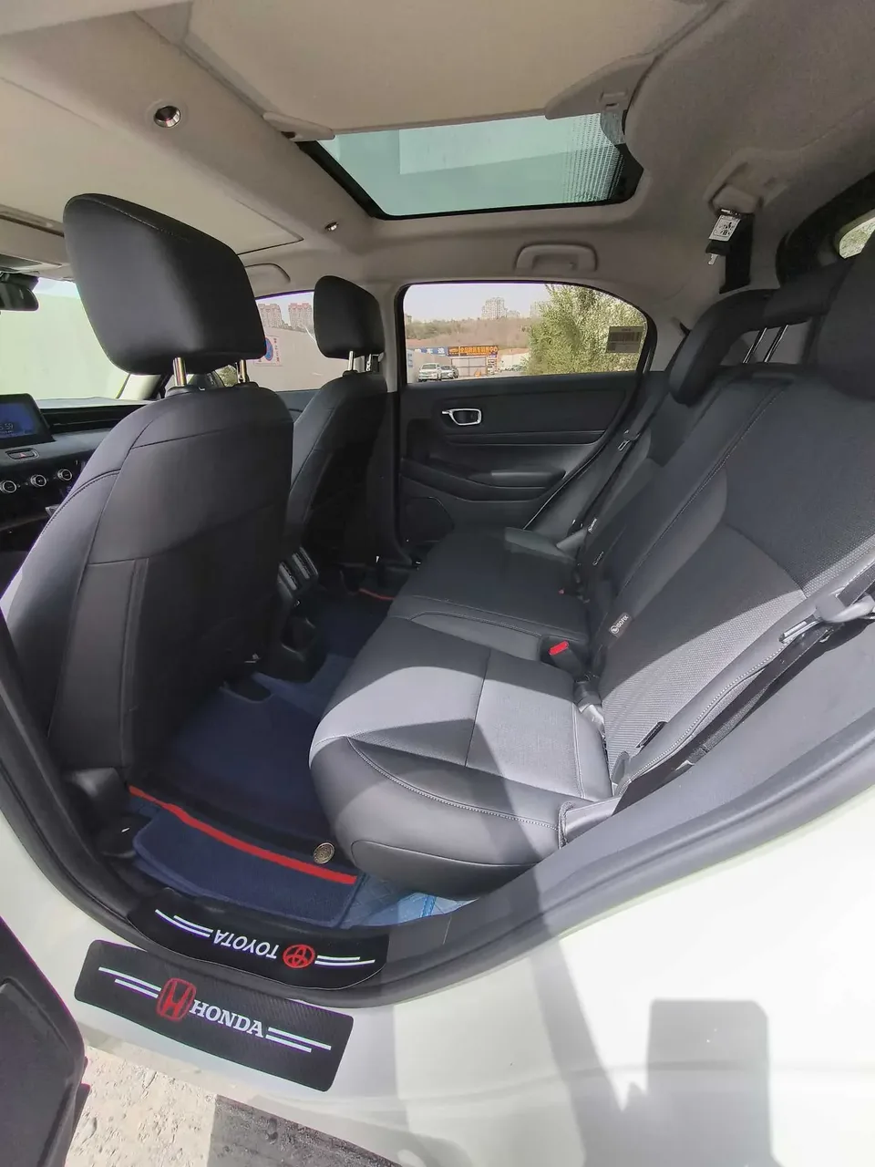 Honda WR-V HondaXR-V 2024 1.5L CVT Passion Edition 2025 — thumbnail 3