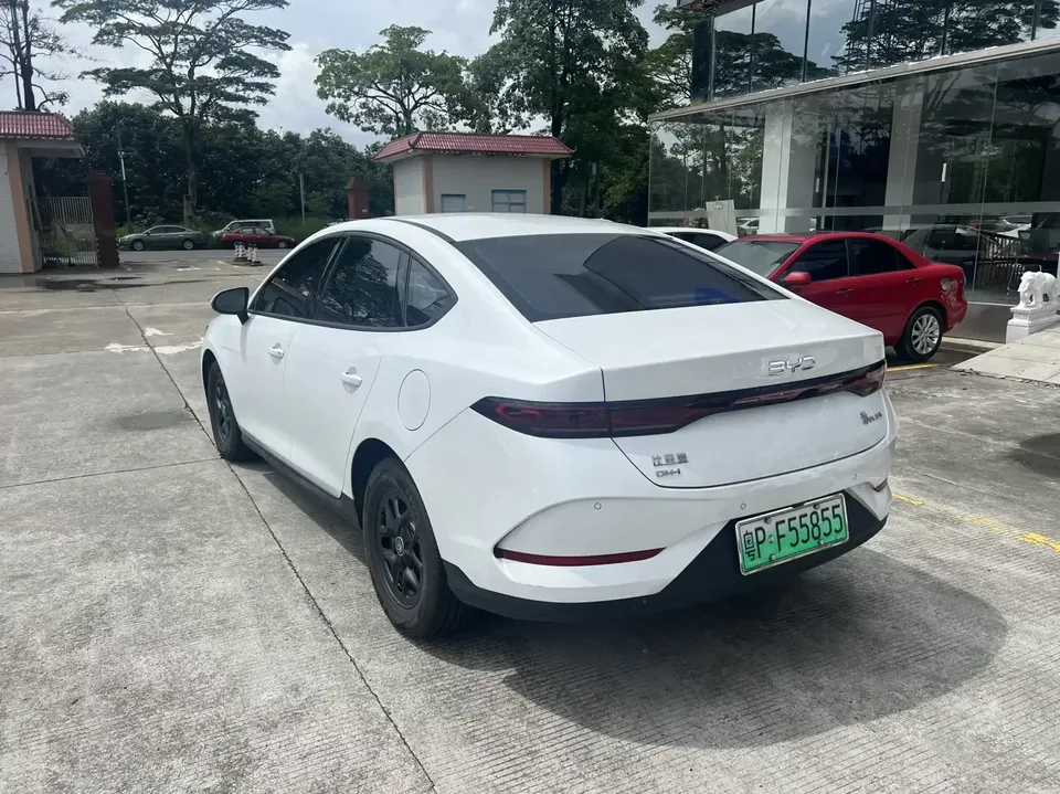 BYD Qin PLUS DM Qin PLUS DM 2025 DM-i 55KM Intelligent Driving Edition Leading Edition 2025 — thumbnail 2