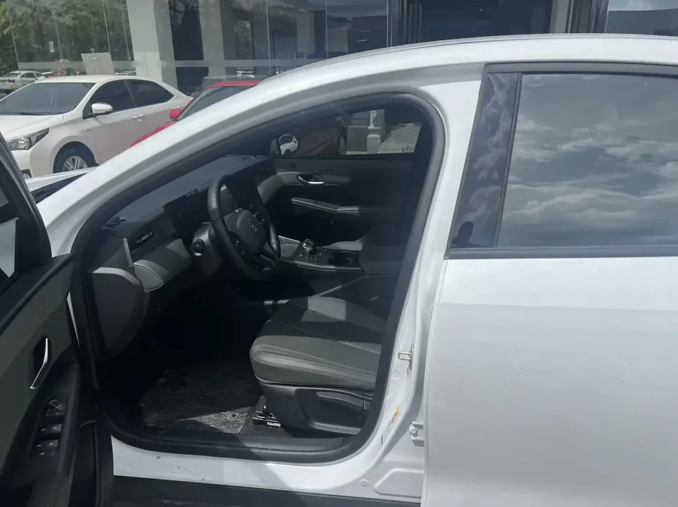 BYD Qin PLUS DM Qin PLUS DM 2025 DM-i 55KM Intelligent Driving Edition Leading Edition 2025 — thumbnail 3