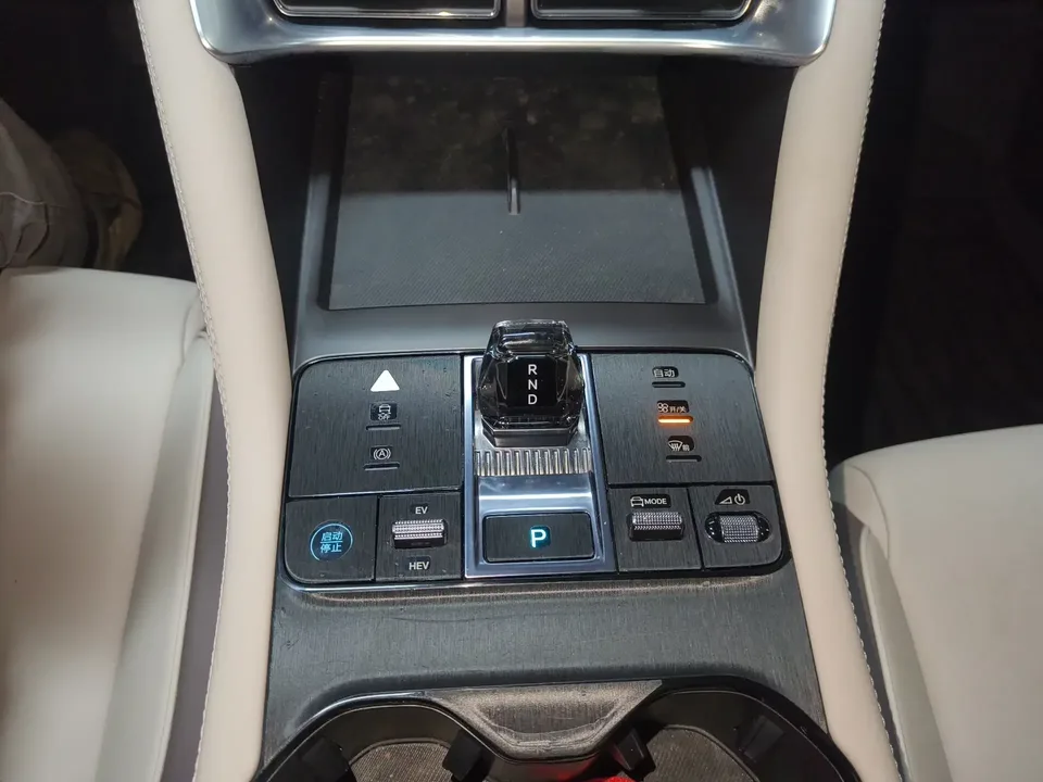BYD Song PLUS DM Song PLUS DM 2025 DM-i 112KM Premium Edition 2024 — thumbnail 4