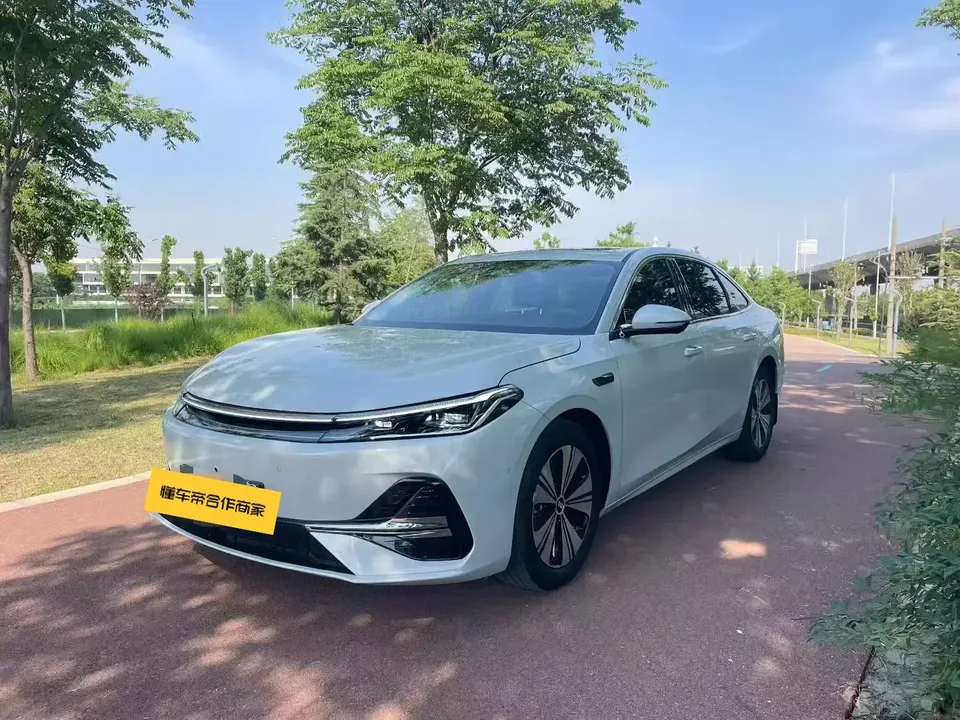 Geely Galaxy A7 EM Galaxy A7 EM 2025 150km Premium Edition 2025 — фото 1, купить с доставкой в Москву
