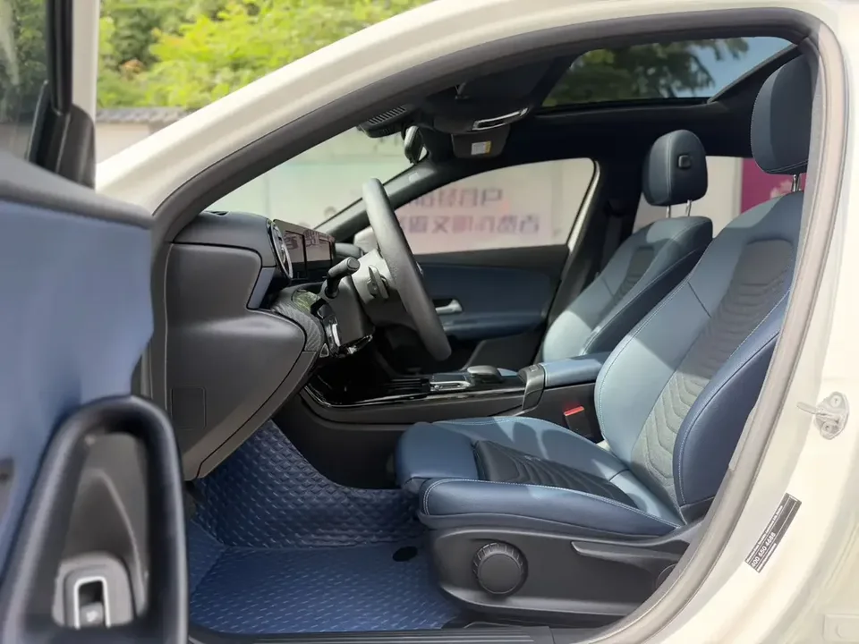 Mercedes-Benz Klasa A Mercedes Benz A Class 2022 A 180L 2022 — thumbnail 4