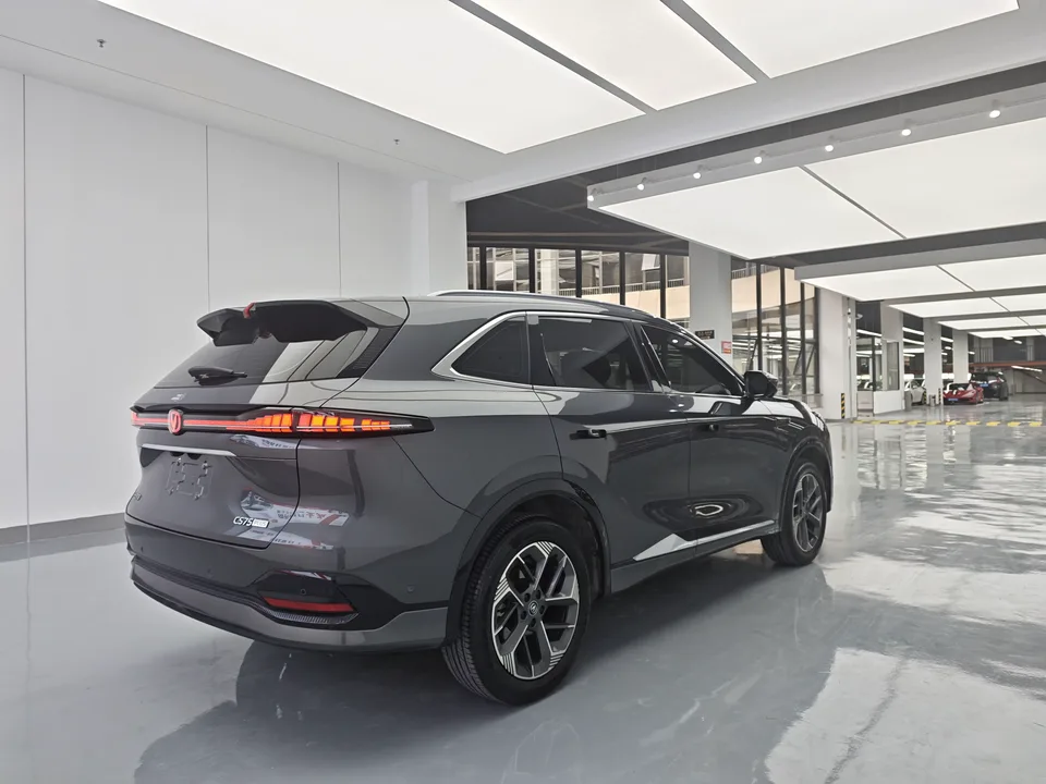 Changan CS75PLUS Changan CS75 PLUS 2025 The fourth generation 1.5T new Blue Whale smart flagship model 2024 — thumbnail 2