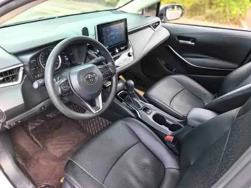 Toyota Corolla Corolla 2021 Dual Engine 1.8L E-CVT Elite Edition 2022 — миниатюра 3