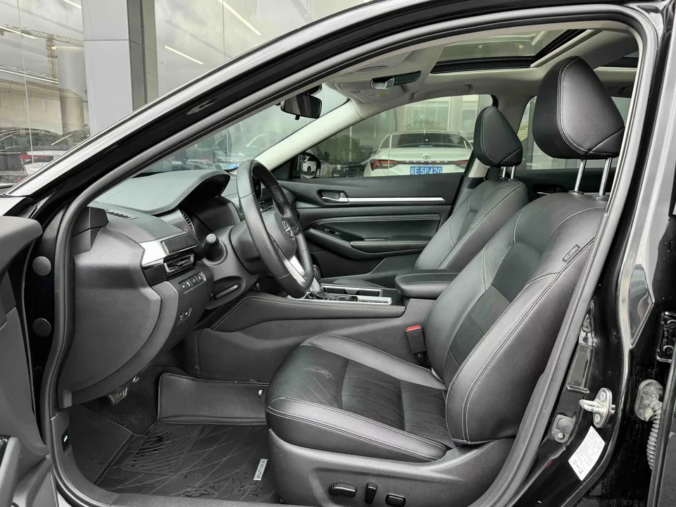 Nissan Altima Sound of nature 2022 2.0L XL-TLS Enjoy Edition 2023 — thumbnail 5