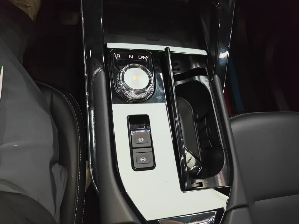 Haval H6 Haval H6 2024 1.5T Automatic 2WD Classic Edition 2024 — thumbnail 4