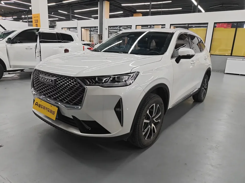 Haval H6 Haval H6 2024 1.5T Automatic 2WD Classic Edition 2024 — photo 1, buy with delivery to Moscow
