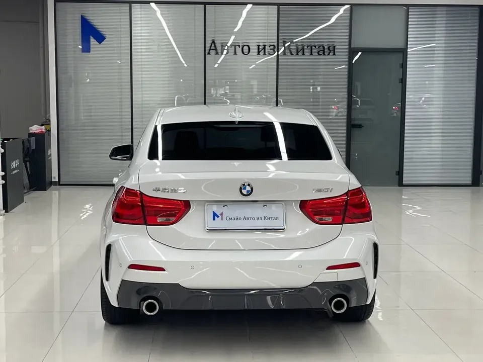 BMW 1 Series BMW 1 Series 2023 120i M Sport 2023 — thumbnail 2