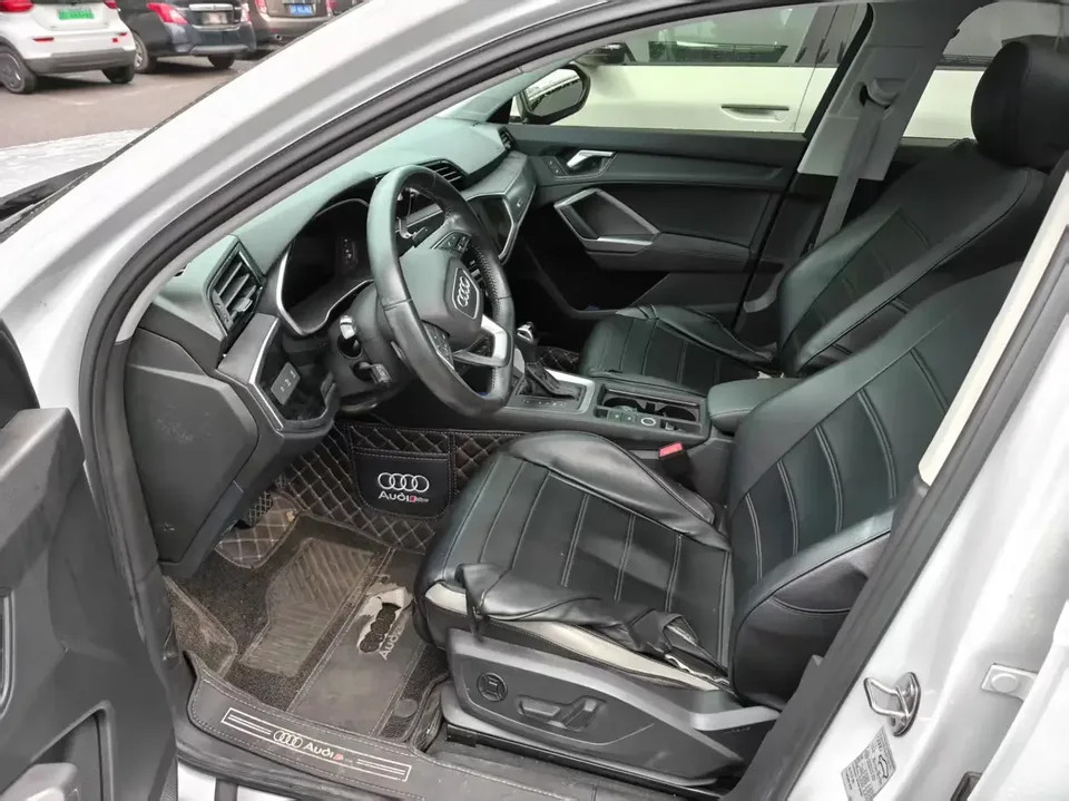 Audi Q3 Audi Q3 2022 35 TFSI Stylish Dynamic 2023 — thumbnail 3