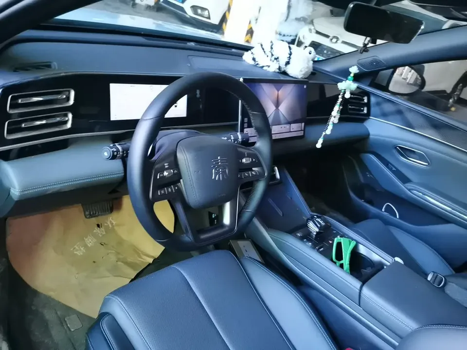 BYD Qin L DM Qin L DM 2025 Intelligent Driving Edition DM-i 80KM Leading Edition 2025 — thumbnail 4