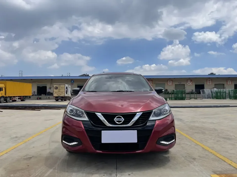 Nissan Tiida Tiida 2023 1.6L CVT Cool Edition 2024 — thumbnail 3