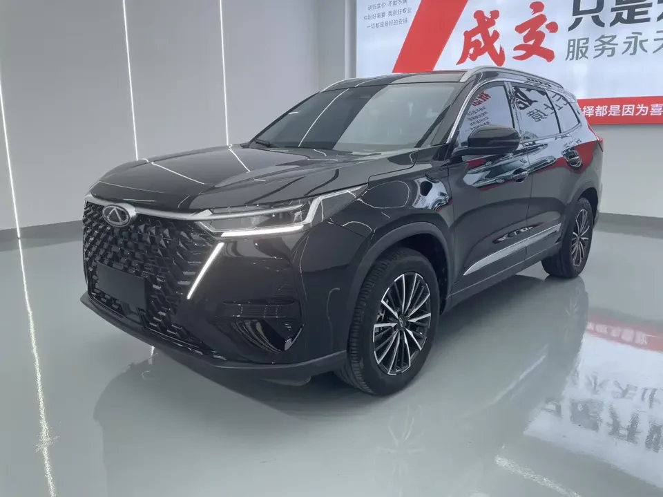Chery Tiggo 8 Pro Tiggo 8 PRO 2025 290T 2WD Deluxe Edition 2024 — фото 1, купить с доставкой в Москву