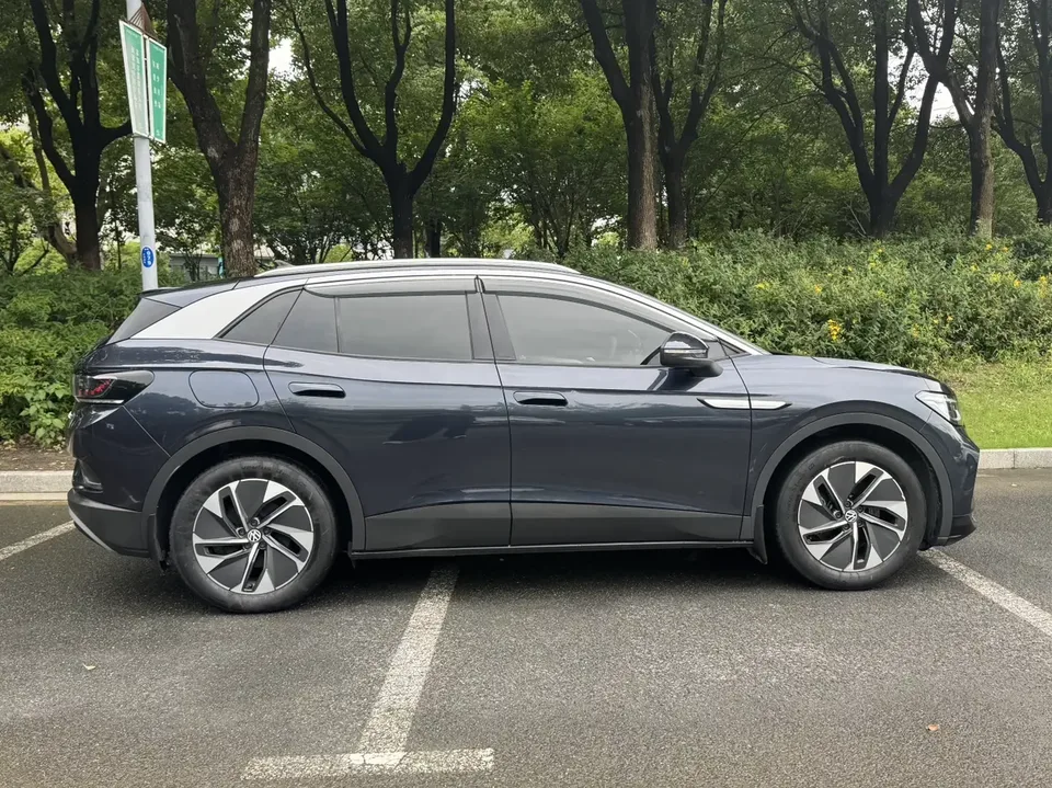 Volkswagen ID.4 Crozz ID.4 CROZZ 2022 Standard battery life PURE version 2023 — thumbnail 2