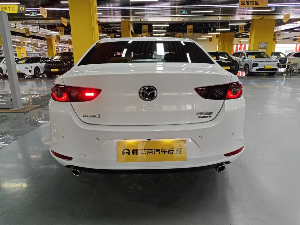 Mazda Axela Mazda3 Angkesela 2023 2.0L Automatic Elegant Edition 2024 — миниатюра 2