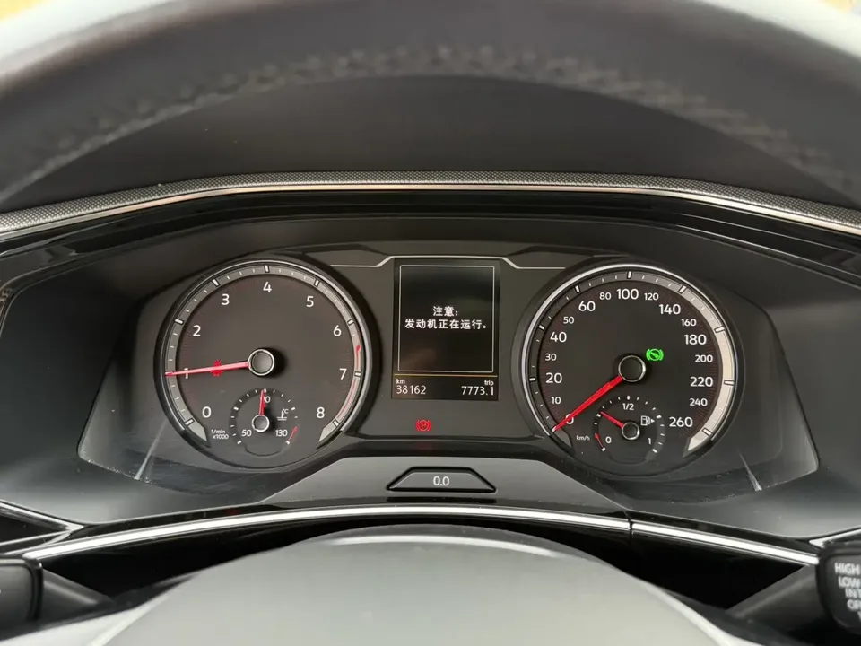 Volkswagen Tayron Tanyue 2022 280TSI 2WD Luxury Smart Edition 2022 — миниатюра 4