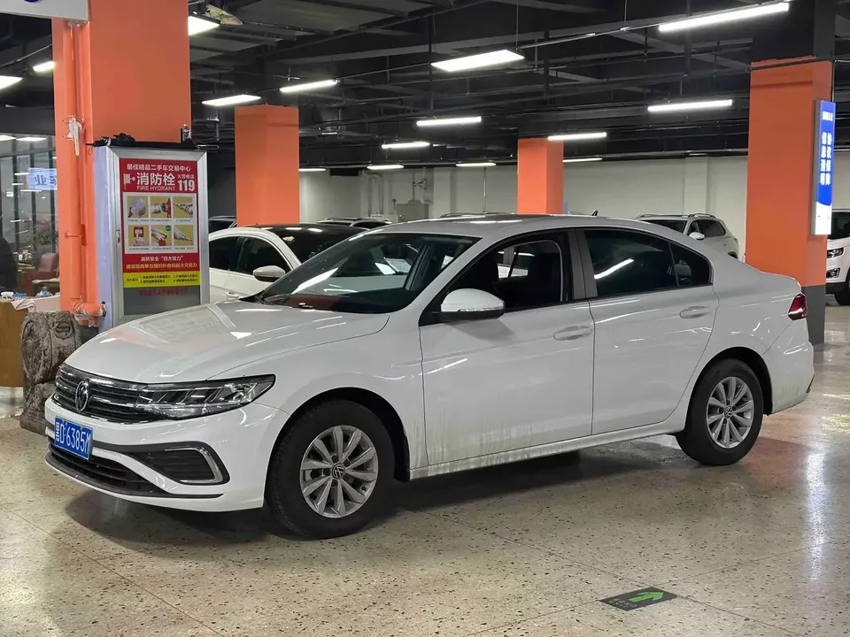 Volkswagen Bora Bora 2023 1.5L Automatic Limited Edition 2023 — photo 1, buy with delivery to Moscow