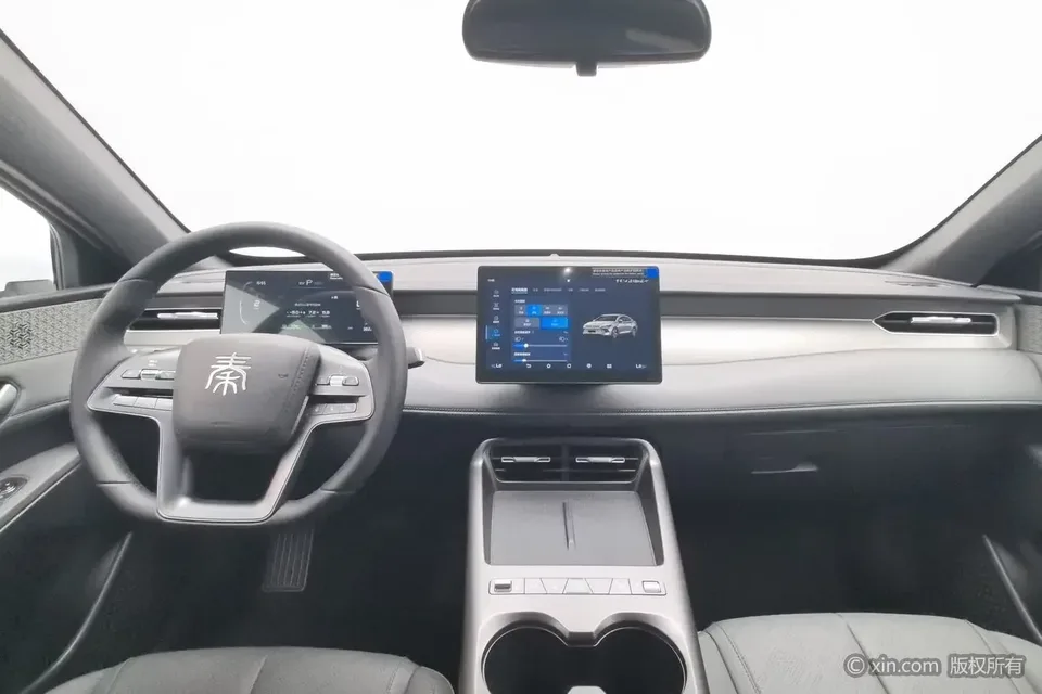BYD Qin PLUS DM Qin PLUS DM 2025 DM-i Intelligent Driving Version 128KM Progressive 2026 — thumbnail 4