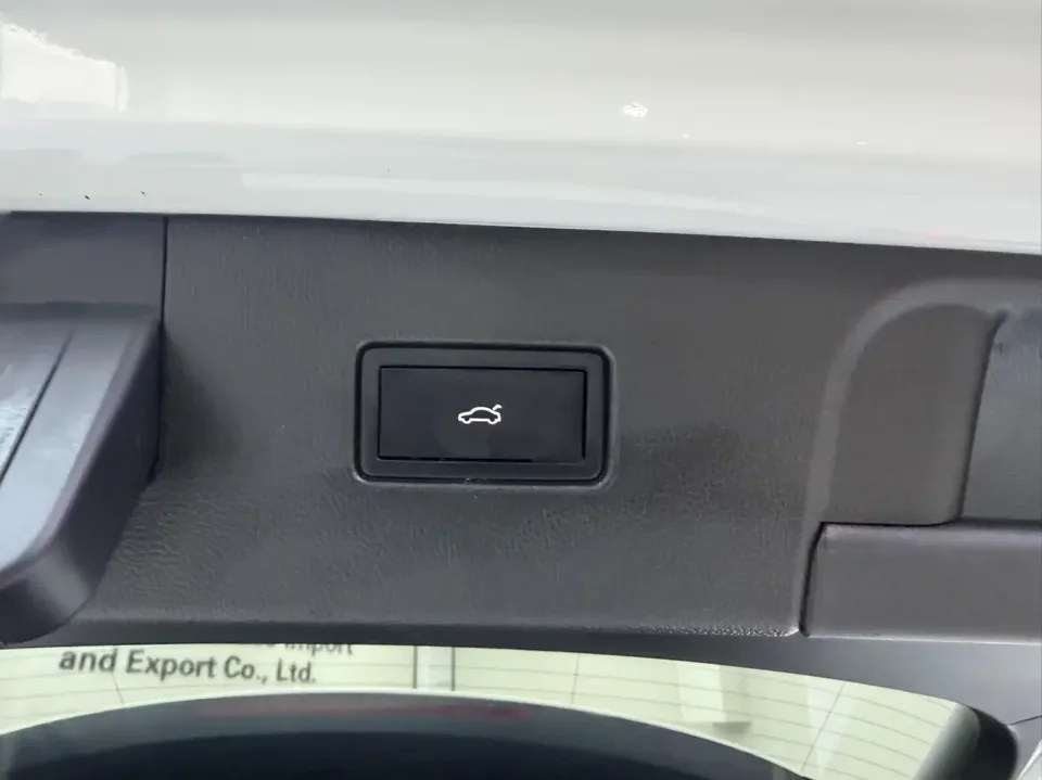 Volkswagen Tayron Tanyue 2023 280TSI 2WD Luxury Plus Advanced Edition 2023 — thumbnail 4