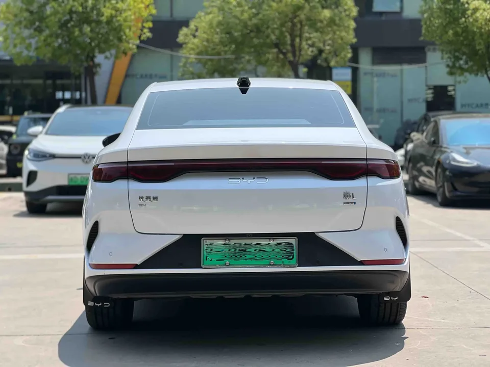 BYD Qin L EV Qin L EV 2025 470KM Leading Model 2026 — thumbnail 2